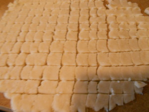 Maida_biscuit_making